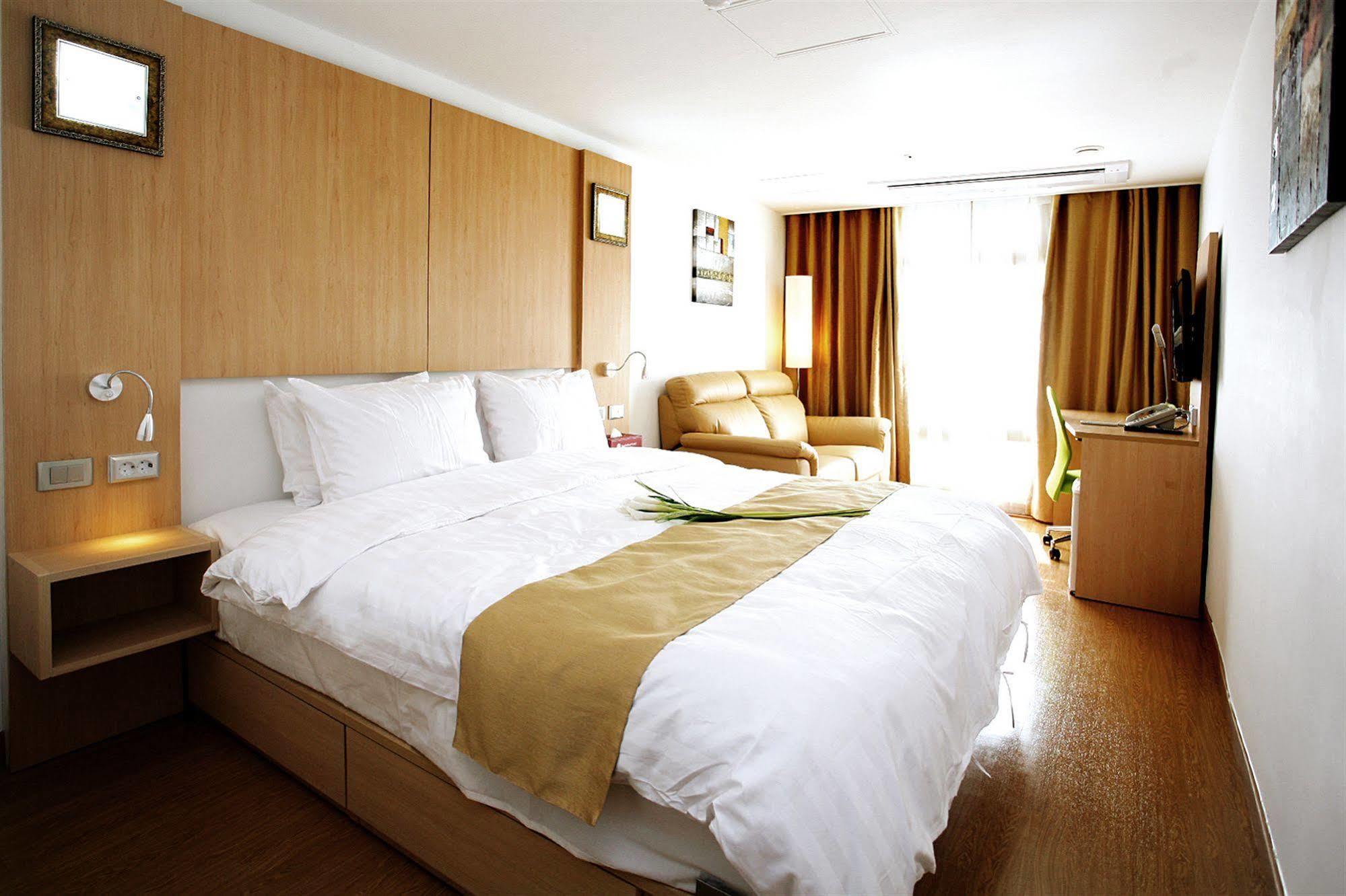 Gunsan Apple Tree Hotel Eksteriør billede